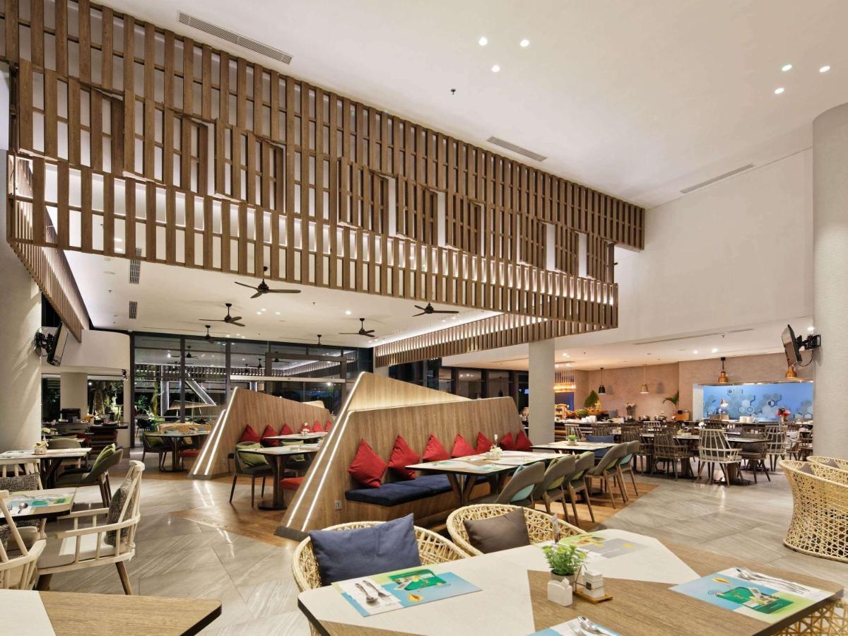 Hotel Ibis Styles Batam Nagoya Exterior foto