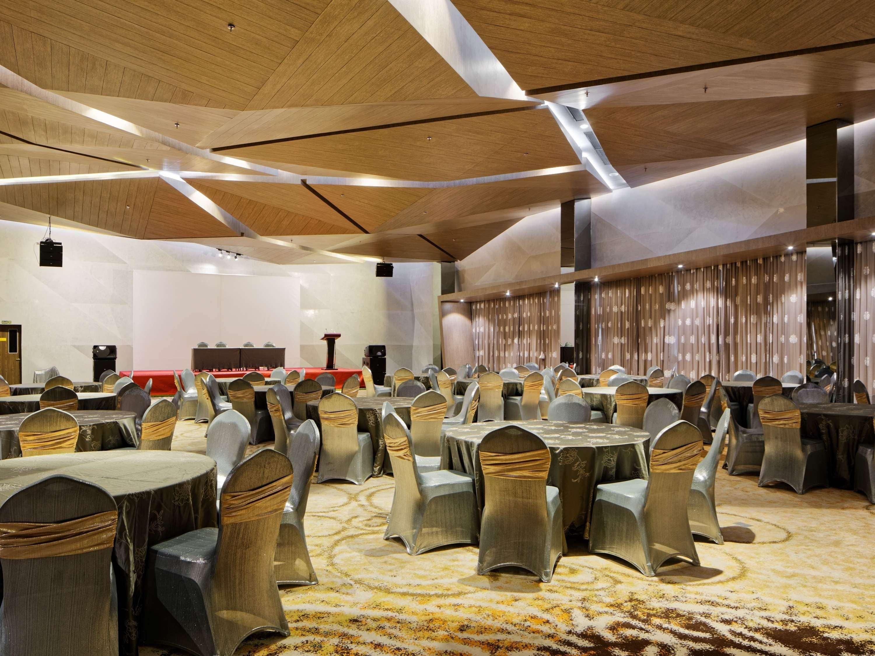 Hotel Ibis Styles Batam Nagoya Exterior foto