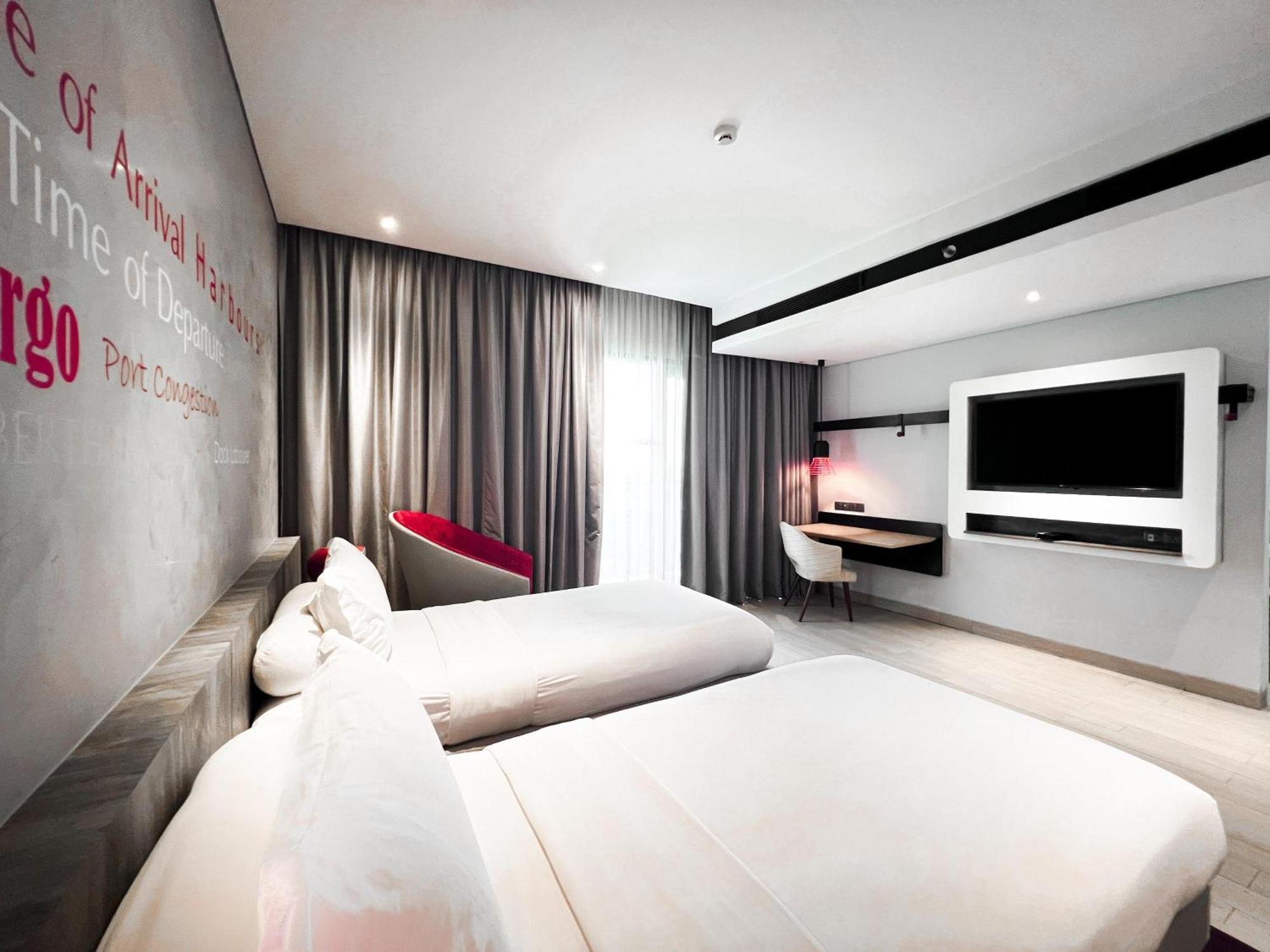 Hotel Ibis Styles Batam Nagoya Exterior foto