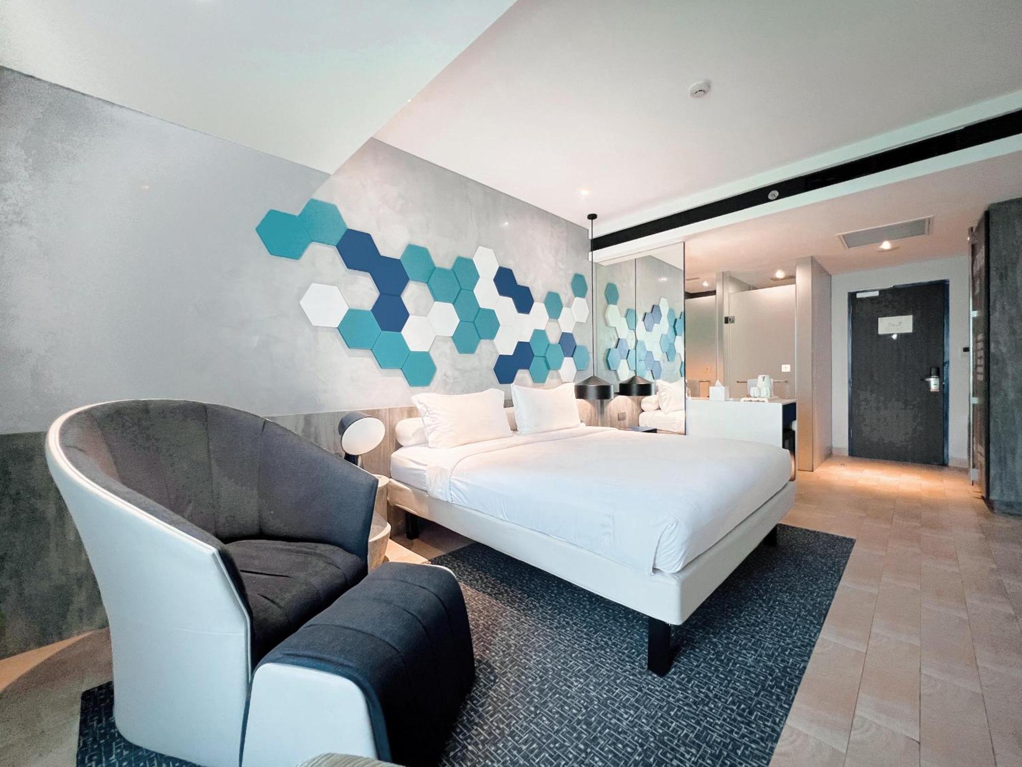 Hotel Ibis Styles Batam Nagoya Exterior foto