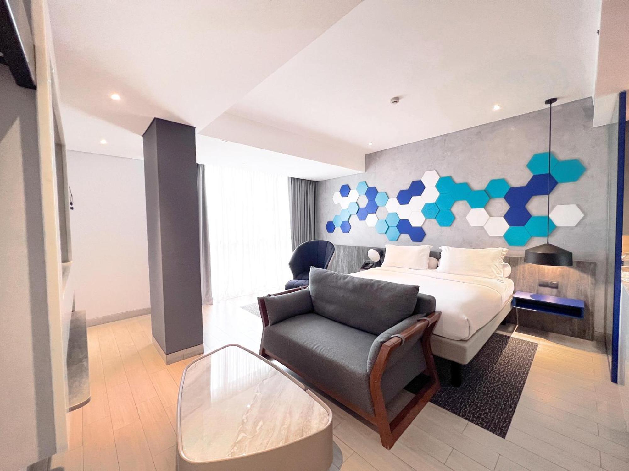 Hotel Ibis Styles Batam Nagoya Exterior foto