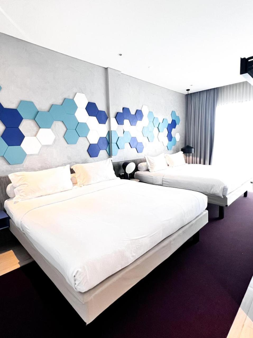 Hotel Ibis Styles Batam Nagoya Exterior foto
